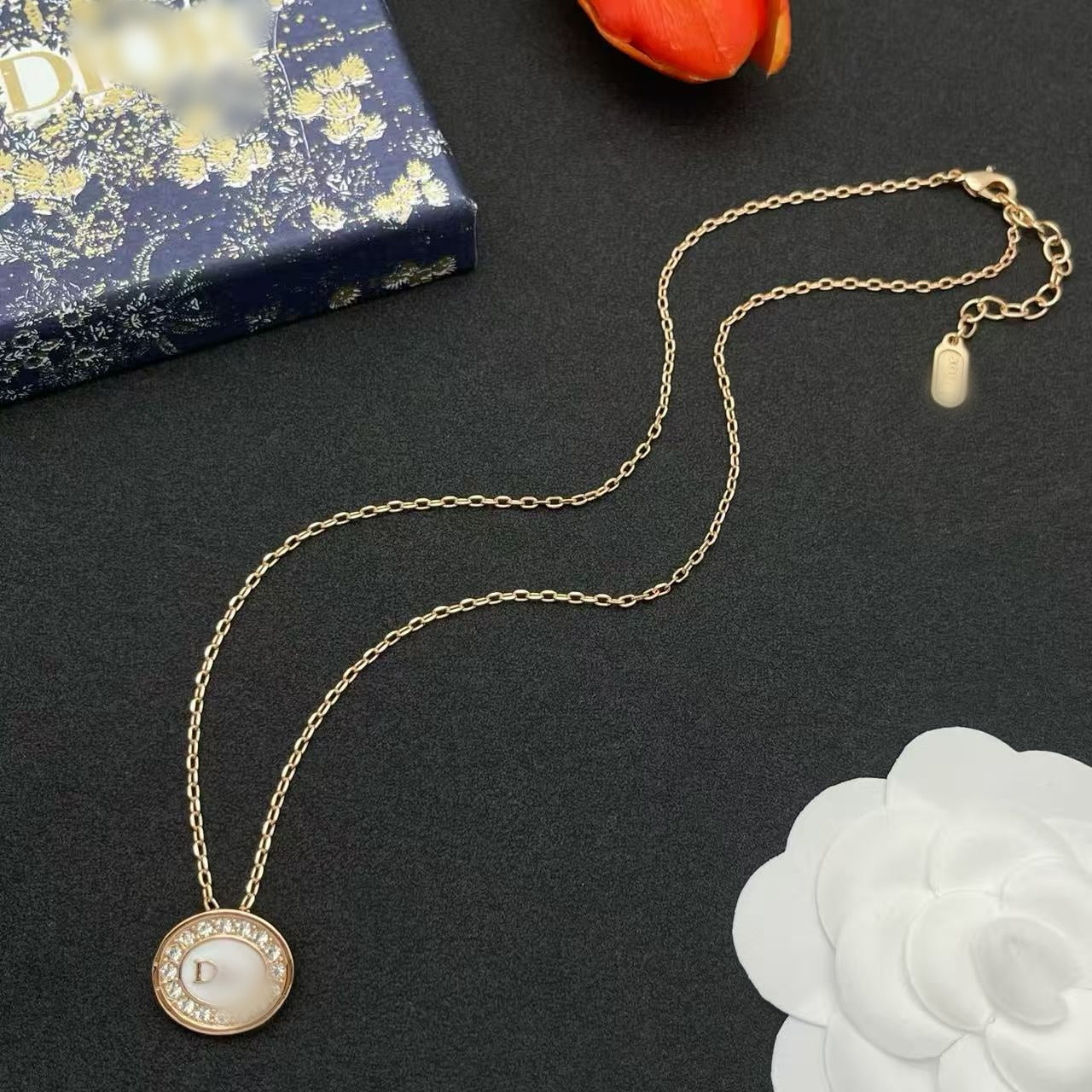 18K gold-plated letter pendant necklace, featuring an exquisite heart shape and miniature letter design.