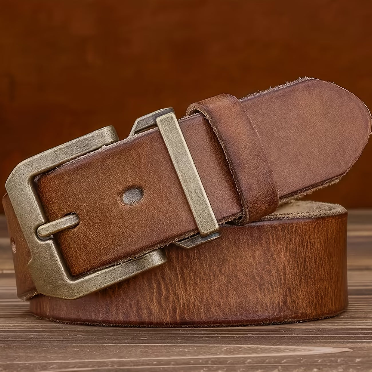 Crafted from premium top-grain cowhide using exquisite workmanship.