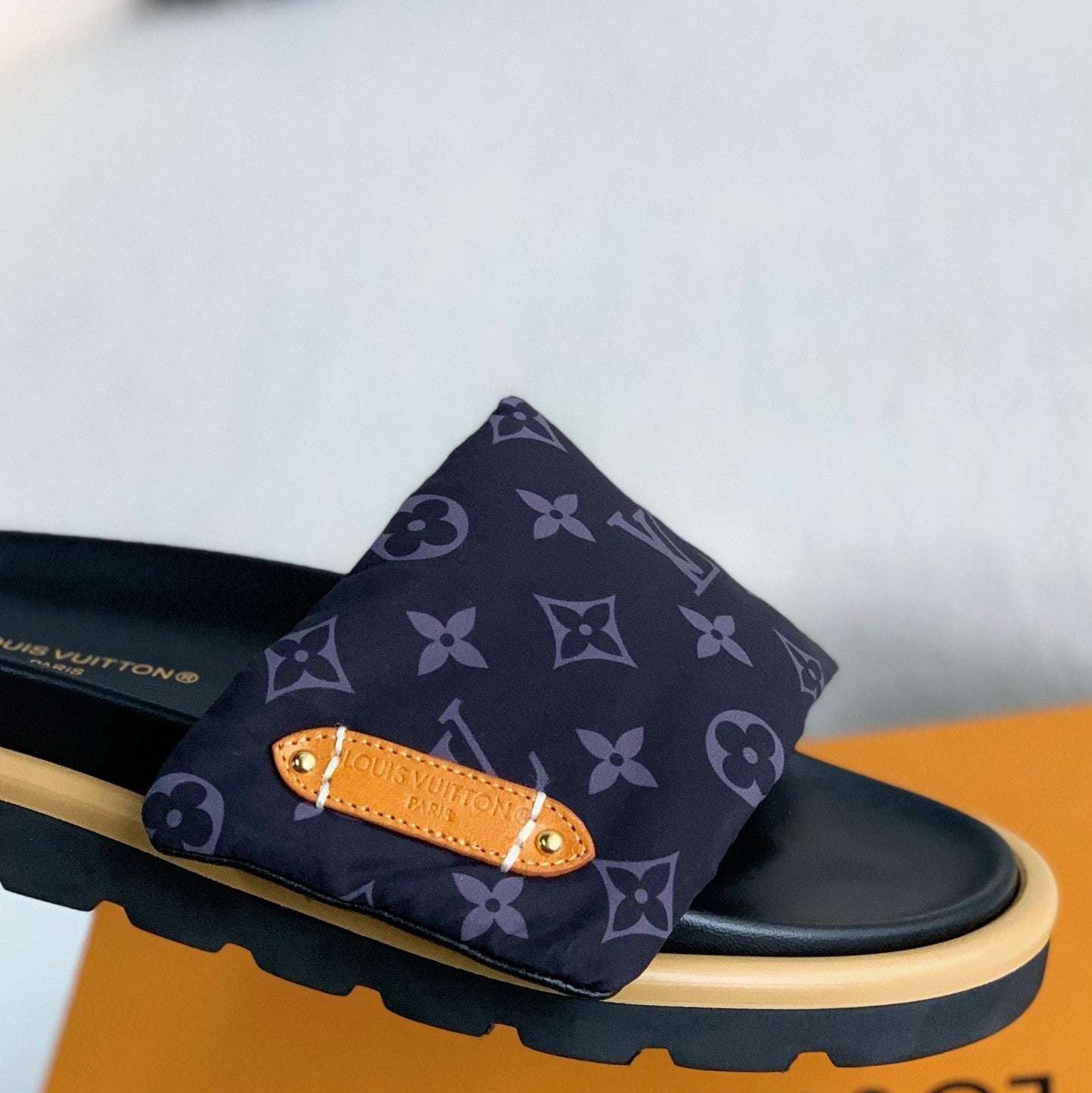 Unisex Letter-Print Slides