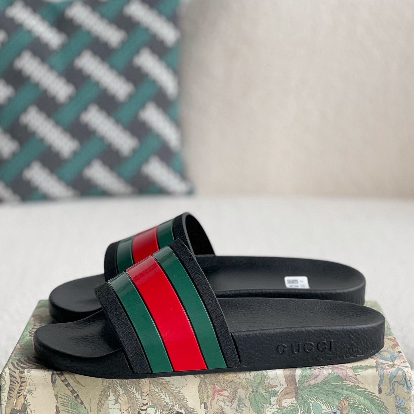 Luxury Letter-Print Slides — Unisex Non-Slip Rubber-Sole Indoor Home Slippers