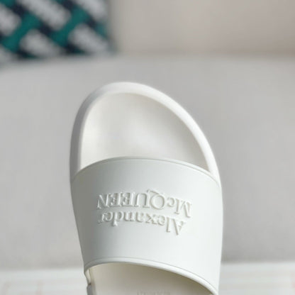 Unisex White Casual Letter-Print Slides