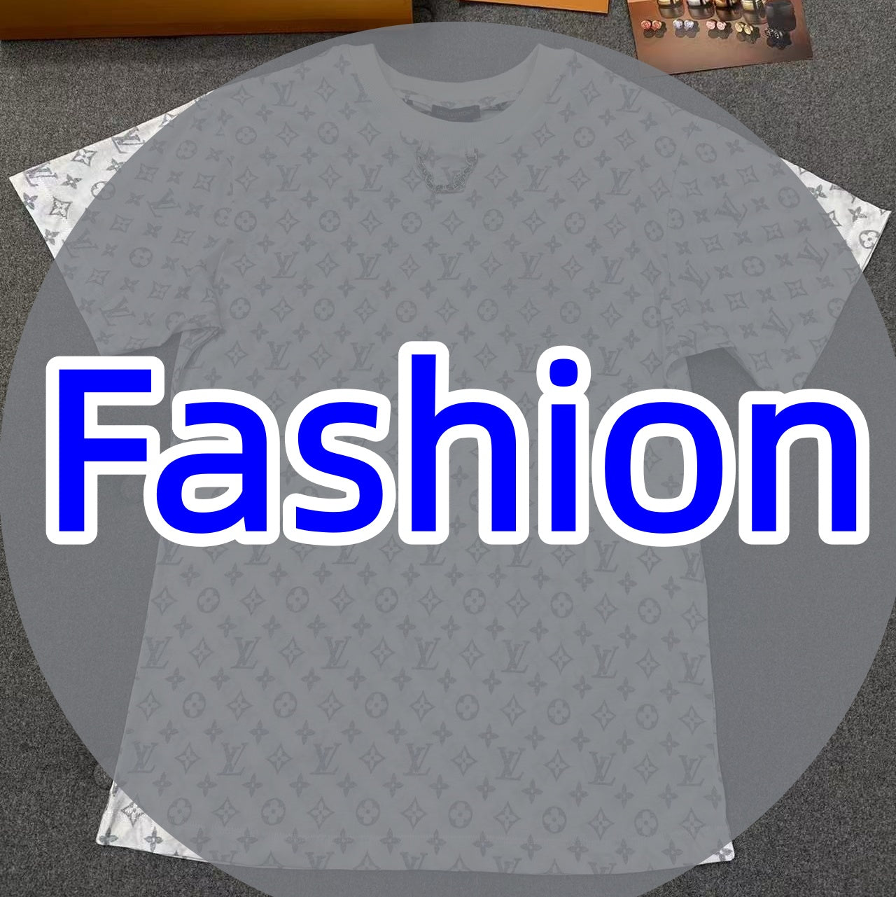 Luxury Brand Short-Sleeve T-Shirt with All-Over Print and Chain Collar Detail