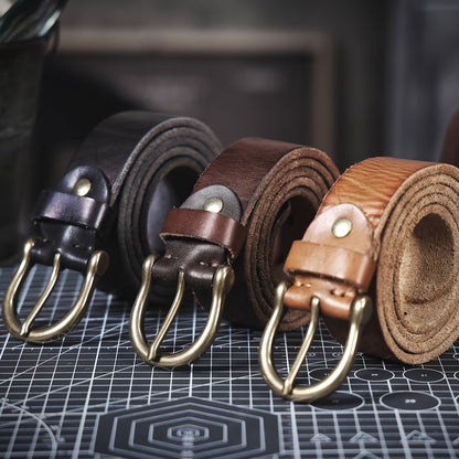 Men's Vintage Casual Wide Belt — Crafted from Top-Grain Cowhide with a Minimalist Design.