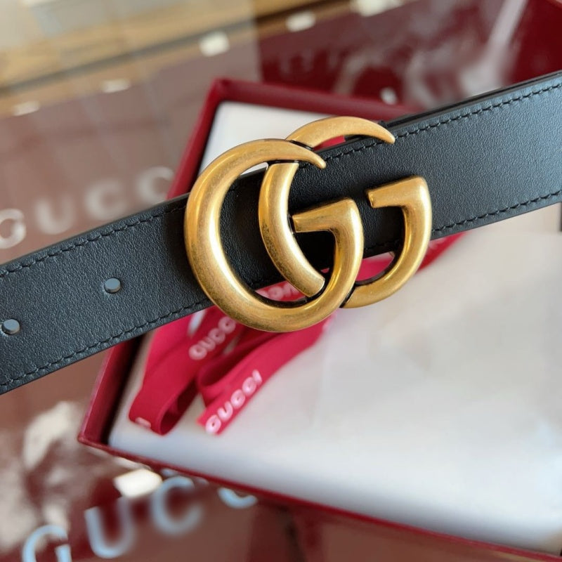 Women's Classic Logo Belt – Perfect for pairing with dresses, jeans, and jackets.