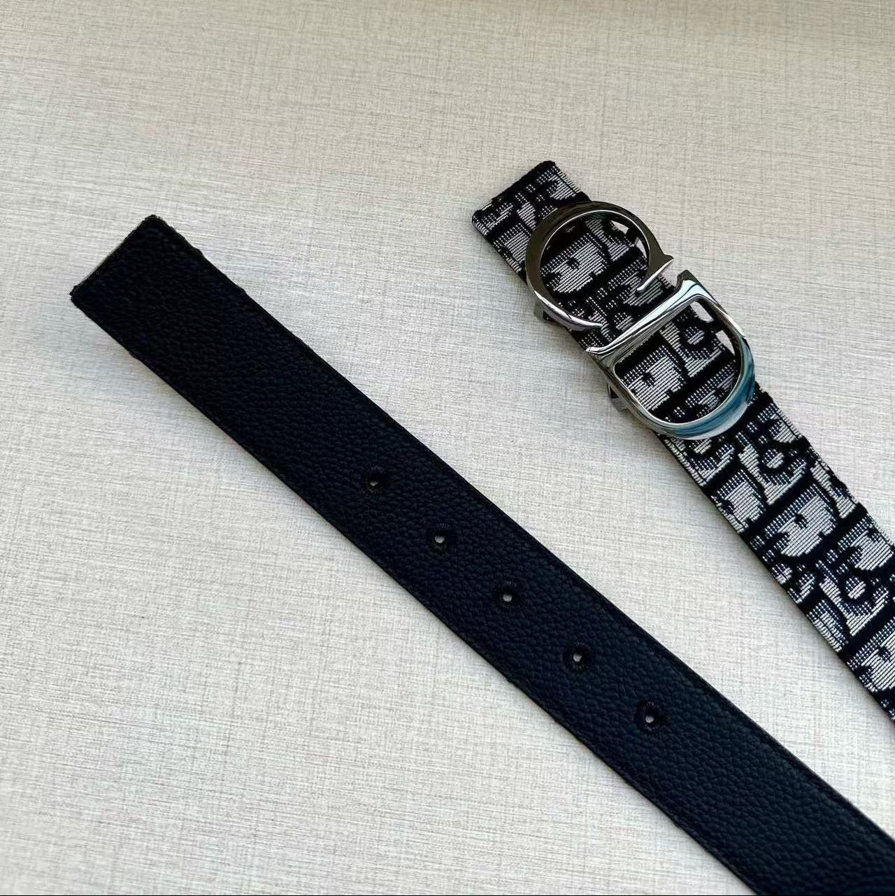 Classic Brand Belts: Luxurious Men's Leather Belt Designs