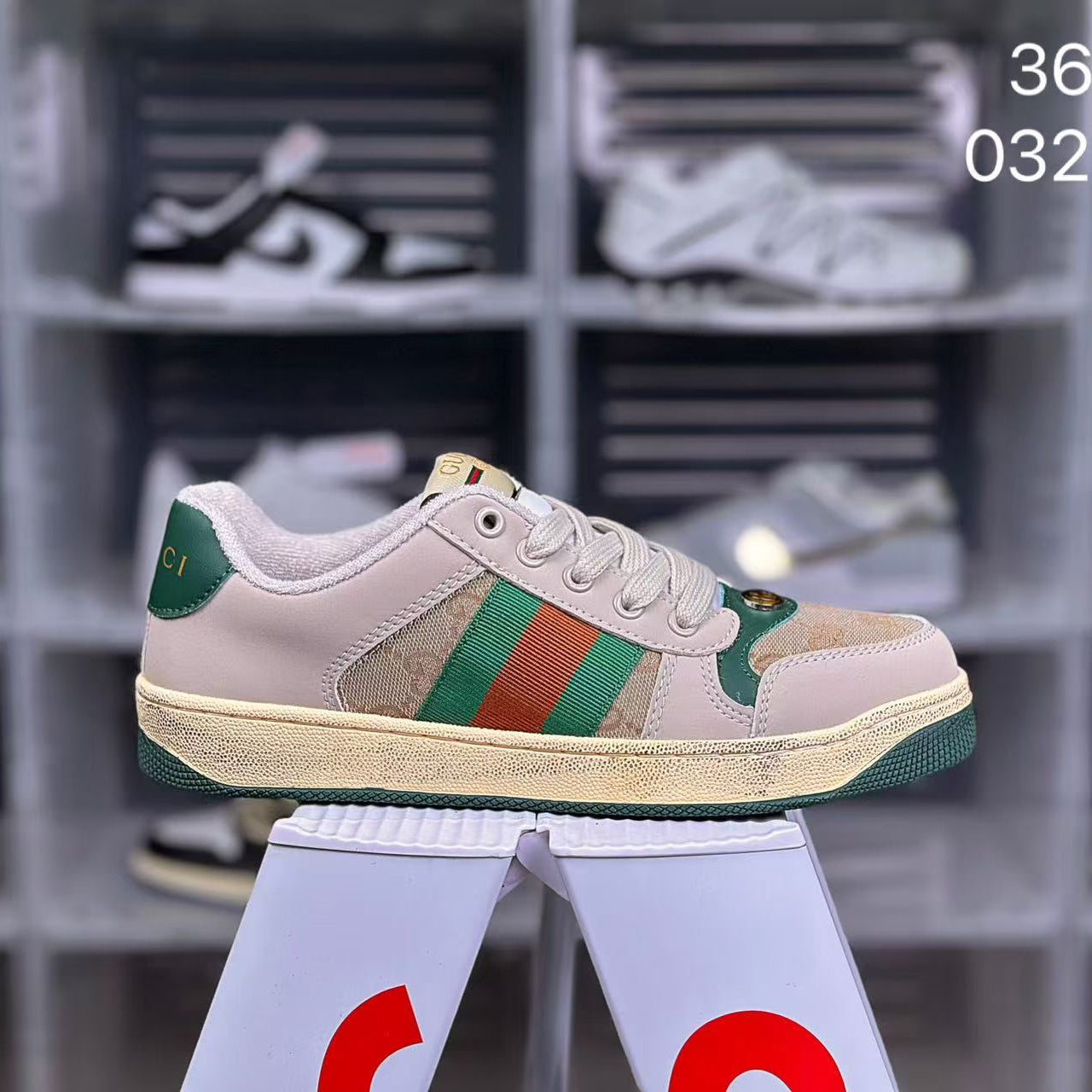 Low-top tennis shoes, lace-up casual shoes