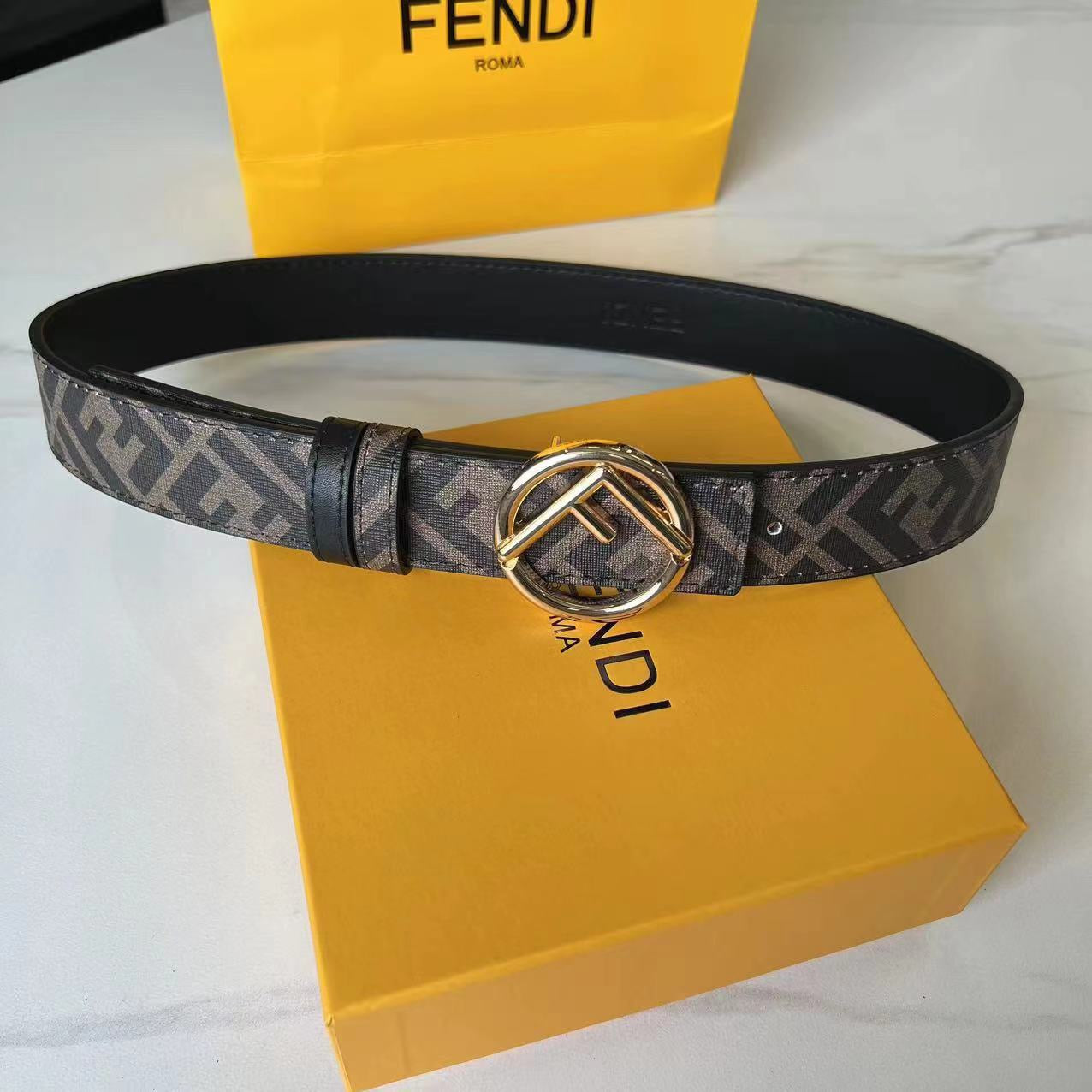 Luxury belt in classic logo style