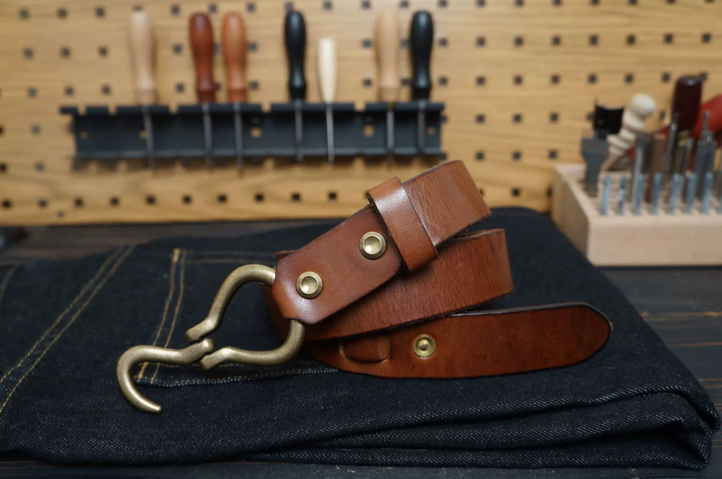 3.4cm Wide Genuine Leather Belt with Solid Copper Buckle