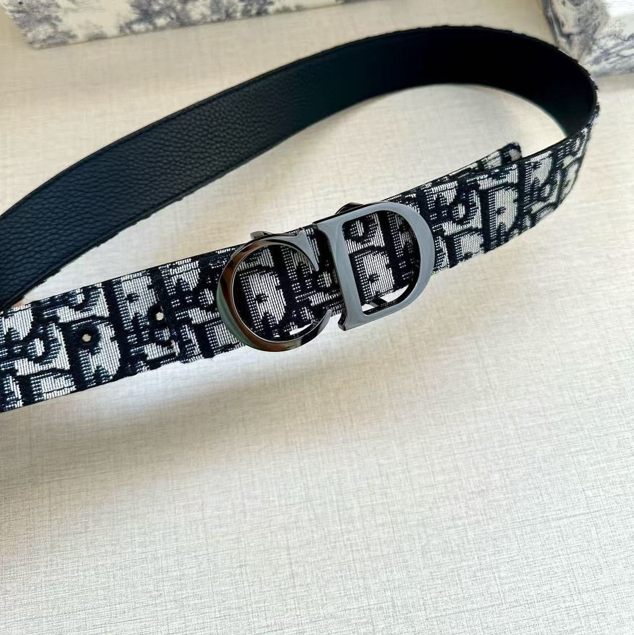 Classic Brand Belts: Luxurious Men's Leather Belt Designs