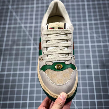 Classic canvas sneakers—high-quality, casual, and stylish.