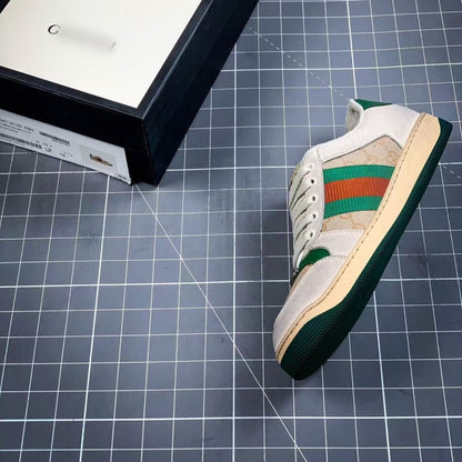 Classic canvas sneakers—high-quality, casual, and stylish.