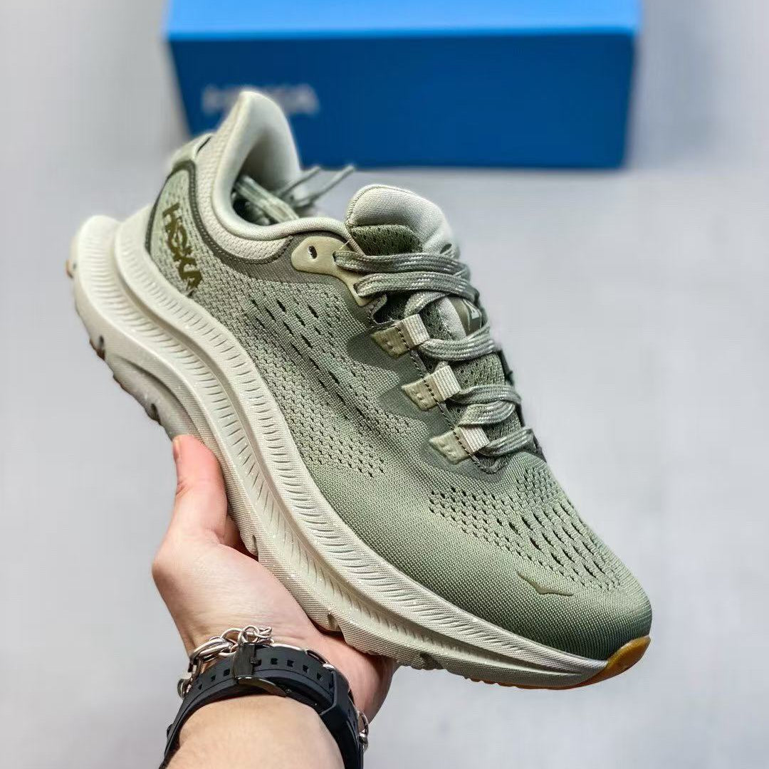 Comfortable, wide-fit casual shoes suitable for travel, shopping, and work.