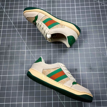 Classic canvas sneakers—high-quality, casual, and stylish.
